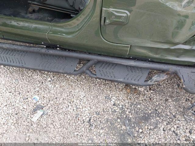 Jeep Gladiator Sport S 4x4 Image 8