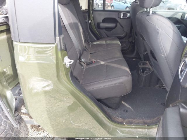 Jeep Gladiator Sport S 4x4 Image 7