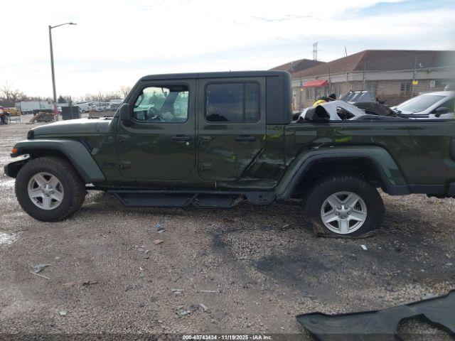 Jeep Gladiator Sport S 4x4 Image 13